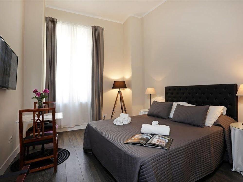 Bed and Breakfast Residenza Cavour à Rome Extérieur photo