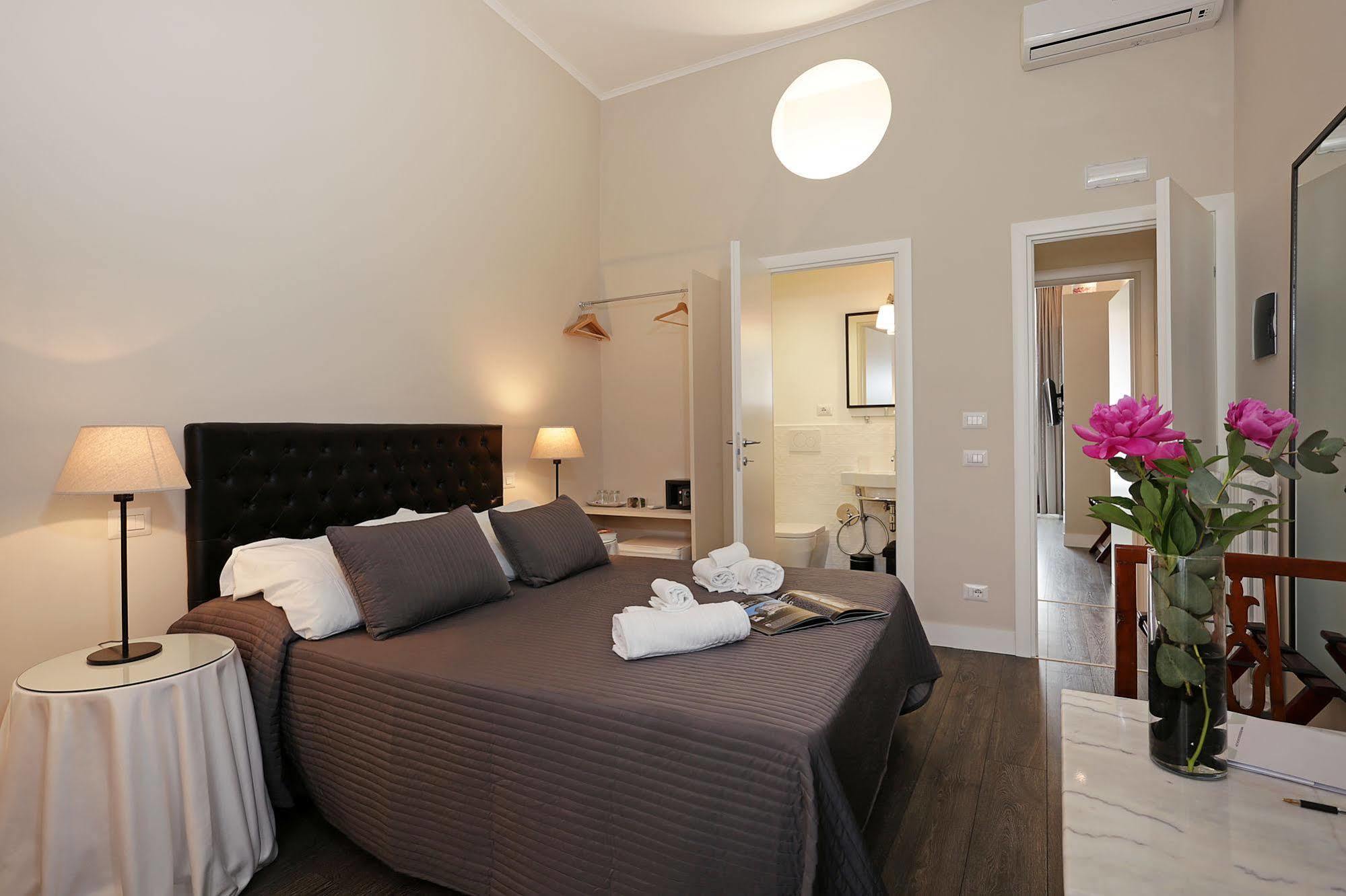 Bed and Breakfast Residenza Cavour à Rome Extérieur photo