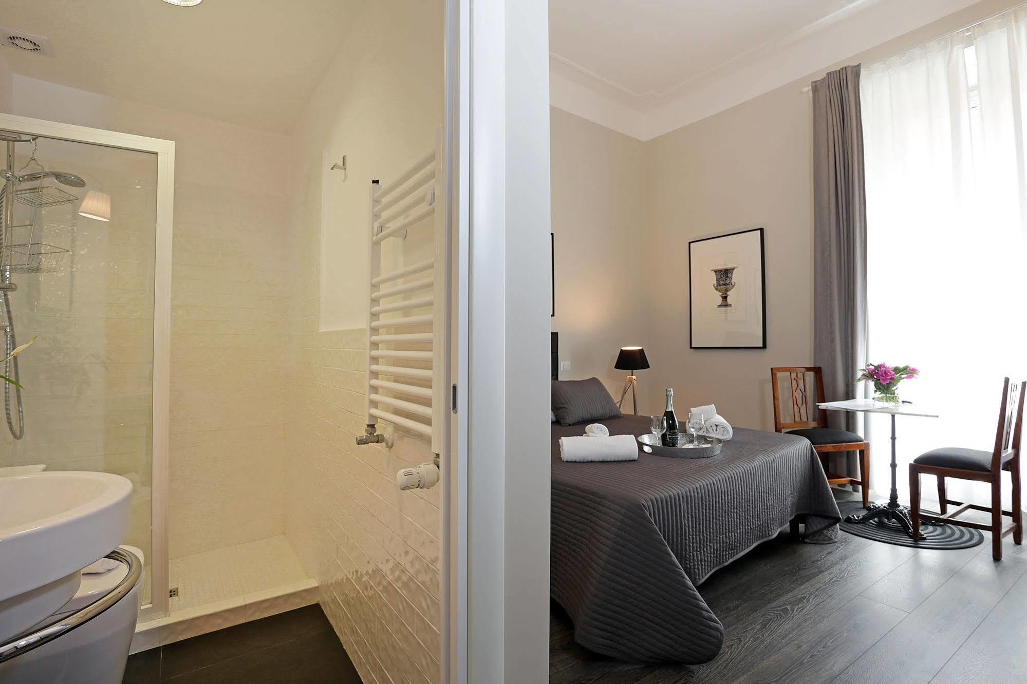 Bed and Breakfast Residenza Cavour à Rome Extérieur photo
